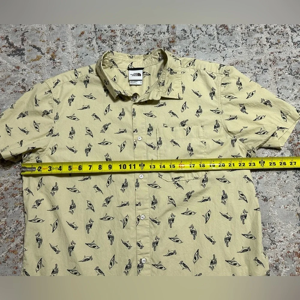 The North Face Men's Baytrail Button Down Shirt- XL Bird Watcher print